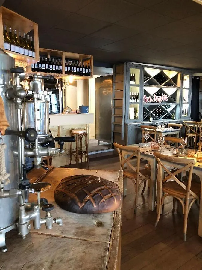 La Table De Jeanne Hotel Erquy 2*,  France