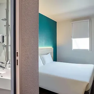 hotelf1-thonon-les-bains-est.hotels-rhonealpes.com/