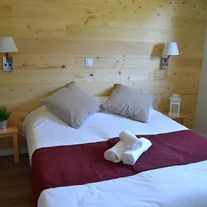 village-de-vacances-les-lambrilles.midi-pyreneeshotels.com/